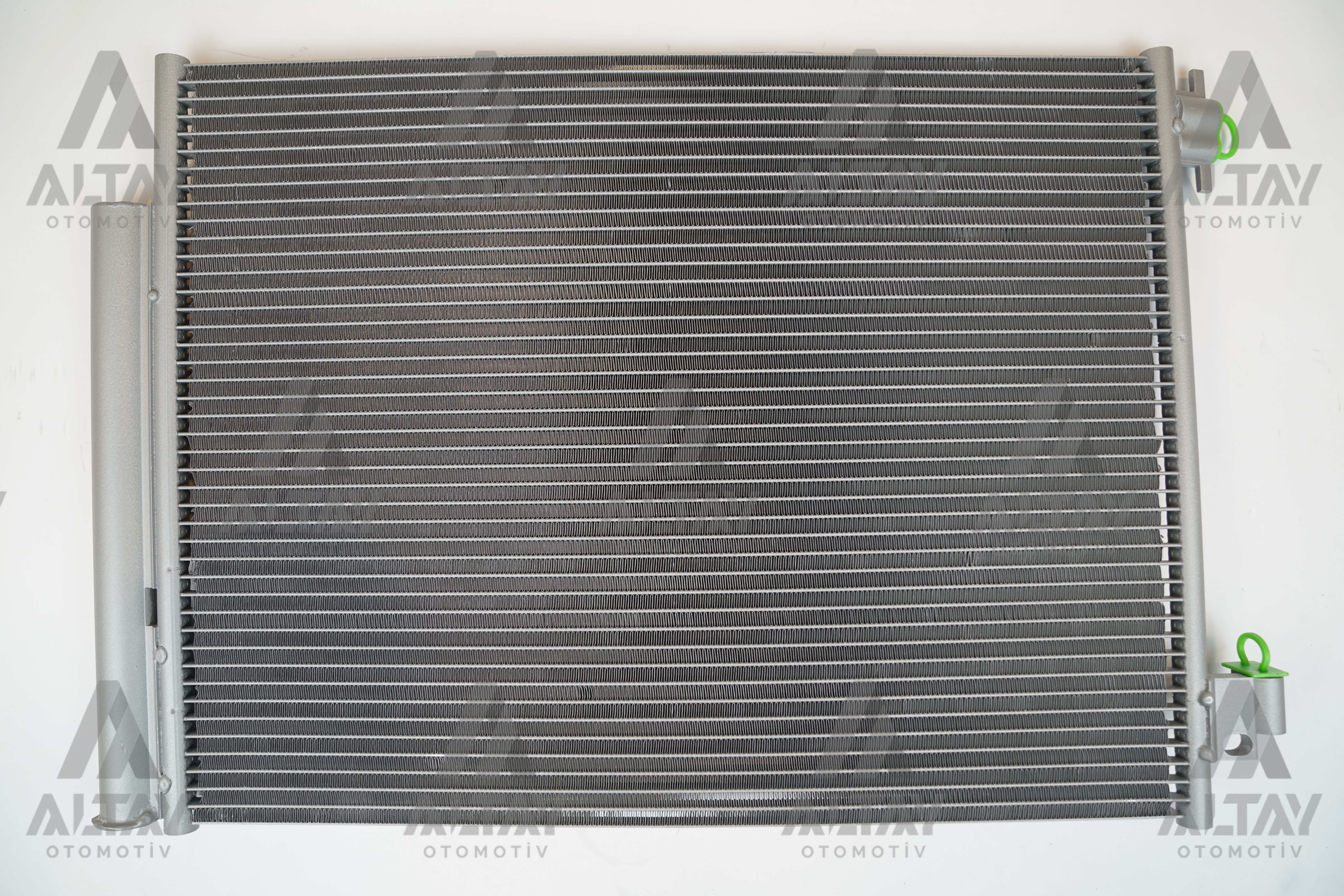 Renault Clio Klima Radyatörü Radyatör Iv OEM 921006843R